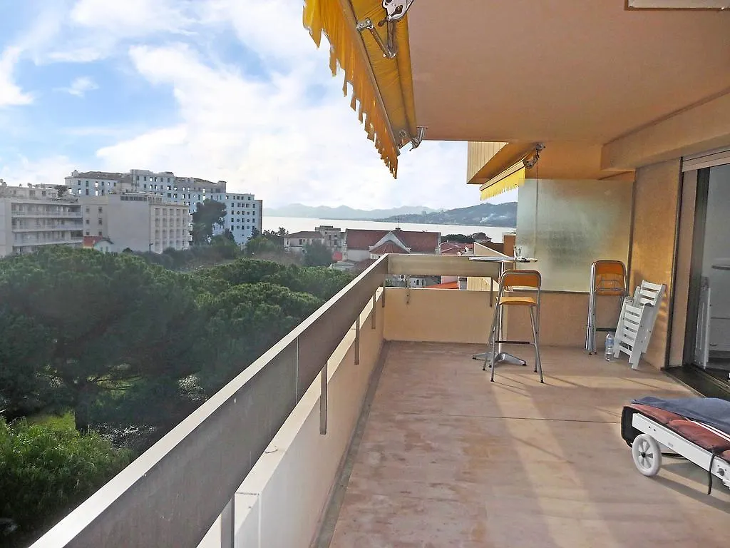 Chateau De La Pinede Hotel Juan-les-Pins 0*,  France